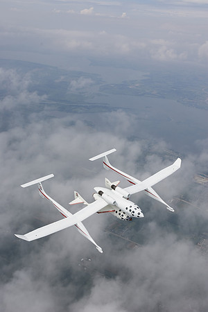 SpaceShipOne and White Knight air to air